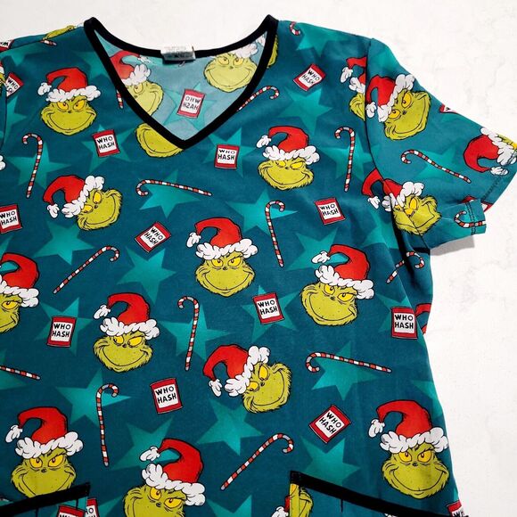 Dr. Seuss The Grinch Nurse Scrubs Shirt Top Christmas Size Medium Who Hash NWOT - Picture 1 of 7